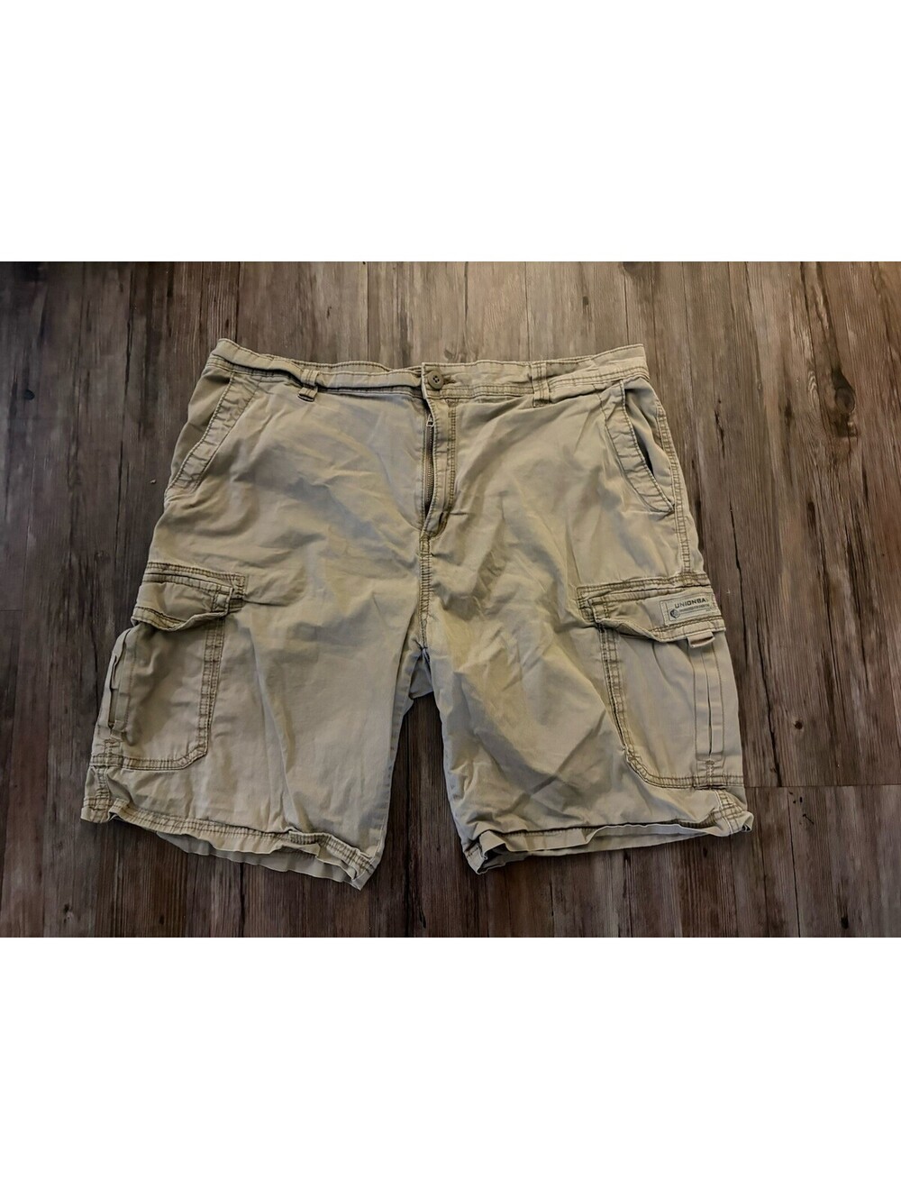 Unionbay Mens Khaki Tan Cargo Shorts Sz 40 Utility Pockets